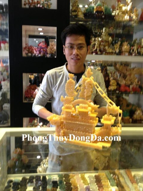 Anh Tuấn - khách hàng mua thuyền rồng đá Ngọc Hoàng Long M073