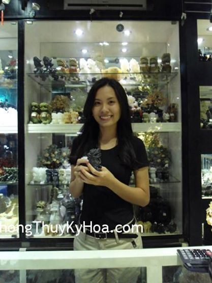 Chị Vũ - Khách hàng mua Tỳ Hưu Bắc Kinh đen BKD-S