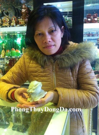 Chị Nga - khách hàng mua Thiềm thừ Cẩm Thạch Tây Tạng CTT-S