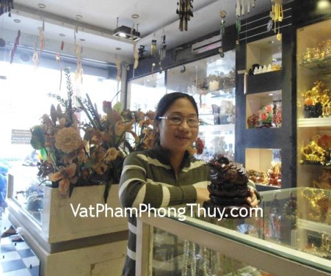 Chị Hiền - khách hàng mua Thiềm thừ chiêu tài E087