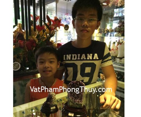 Em Sơn- Khách hàng mua bông thạch anh tím H089