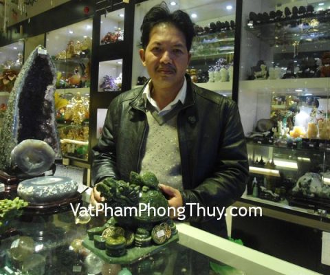 Chú Đạt - khách hàng mua long quy đá lam ngọc HM033