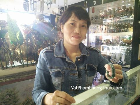 Chị Kim Cương - khách hàng mua vòng ngọc Phỉ Thúy VM103-S5-6500