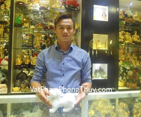 Anh Thành - khách hàng mua tỳ hưu Bắc Kinh trắng trung BKT-M