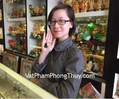 Chị Vân - khách hàng mua mặt đeo cổ hồ ly hắc ngà S765