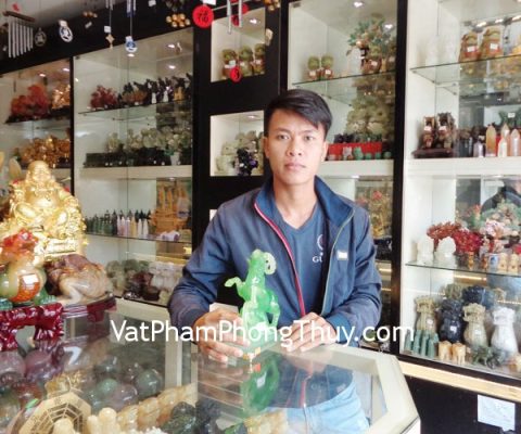 Anh Tình - khách hàng mua Dê xanh hồ lô, đế thủy tinh - Dê phú quý H064G