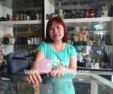 Chị Thanh - khách hàng mua rồng cẩm thạch đứng lớn N074