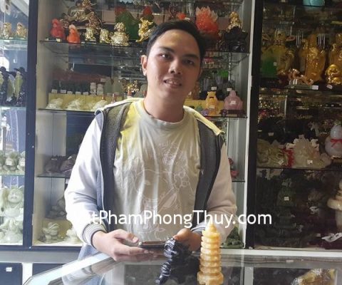 Anh Tài - khách hàng mua tỳ hưu thạch anh đen M018 và tháp văn xương hoàng long HM069