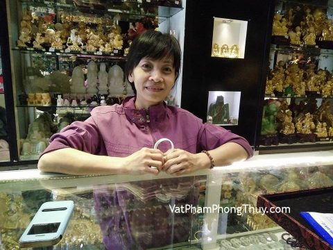 Chị Thuyên - khách hàng mua vòng ngọc Phỉ Thúy VM102-S3-9500