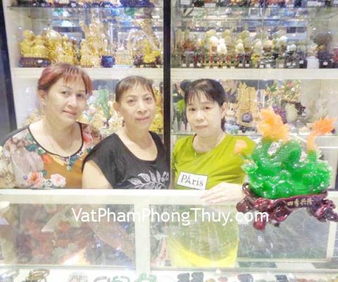 Chị Dung - khách hàng mua Rồng xanh cuộn mình trên bụi sen - Tứ quý hưng long K160M