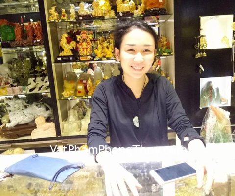 Chị Huệ - khách hàng mua mặt tỳ hưu ngọc phỉ thúy S2002-7953
