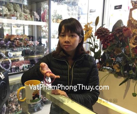 Chị Linh- khách hàng mua chuỗi Ruby S6248-17010