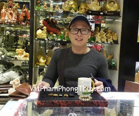 Anh Quang - khách hàng mua Phật Bản Mệnh 12 con giáp và vòng tay đá thạch anh tóc vàng S6227-1418