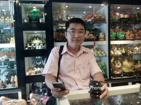 Anh Minh - khách hàng mua quả cầu đá Hắc Ngà M187-S5-2237