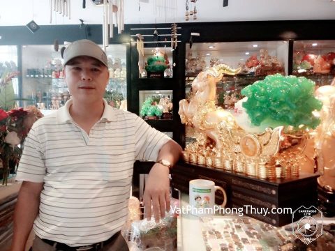 Anh Minh - khách hàng mua tượng dê H007G