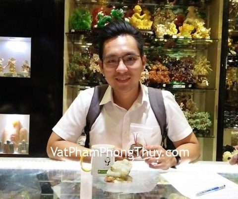Anh Trí - Khách hàng mua Thiềm thừ Cẩm thạch Tây Tạng chuẩn CTT-S, tiền hoa mai liền CC1139