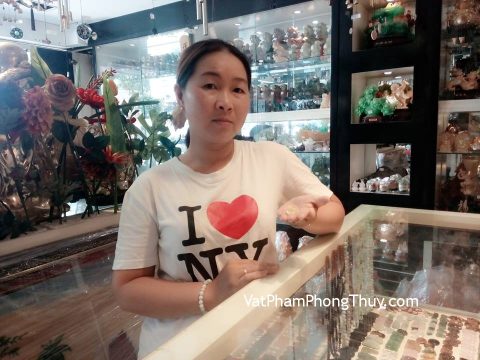 Chị Khánh - khách hàng mua mặt Tỳ Hưu thạch anh vàng vảy rồng S764