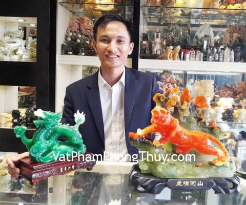 Anh Tiên - khách hàng mua Rồng xanh tài phú như ý K163M, Hổ đỏ trên núi xanh H352G