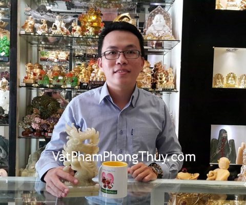 Anh Tài- khách hàng mua tượng rồng cẩm thạch đứng nhỏ N075