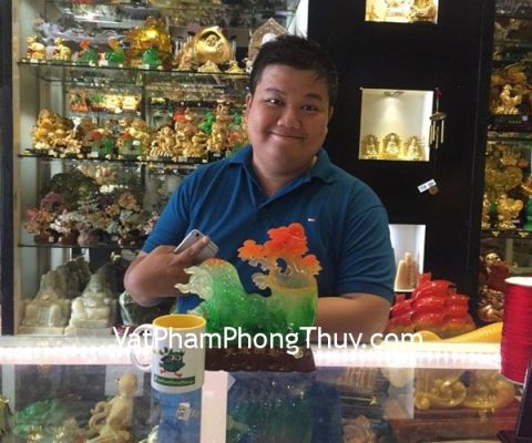 Anh Lân- khách hàng mua tượng trâu xanh ngọc đựng bút H395G