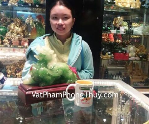 Chị Nga - Khách hàng mua Tỳ hưu xanh đế gỗ H120G