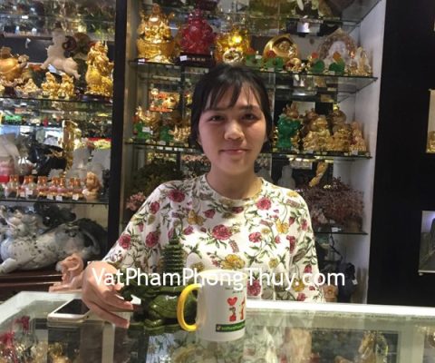 Chị Như-khách hàng mua long quy lam ngọc cõng tháp GM029