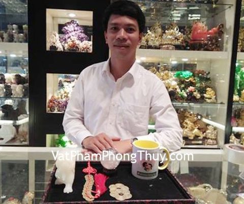 Anh Trinh - khách hàng mua tỳ hưu Bạch ngọc và tiền xu