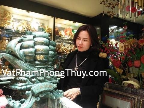 Chị Tuyền - Khách hàng mua Thuyền buồm xanh ngọc vân mây K091M