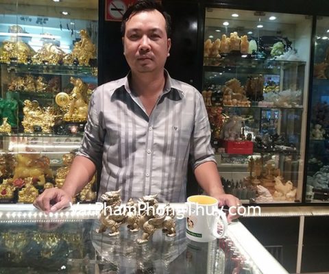 Anh Công - Khách hàng mua Tỳ hưu đồng cánh trơn D211