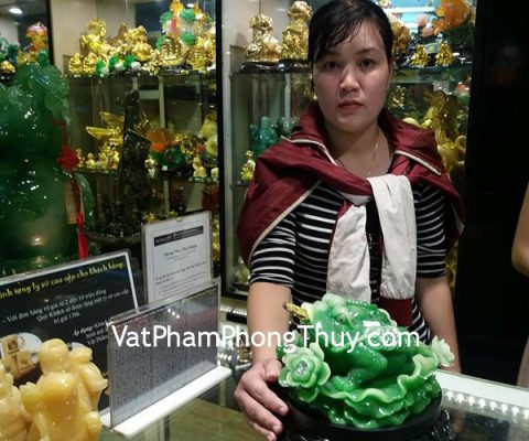 Chị Phương - Khách hàng mua Cóc xanh chiêu tài đế gỗ xoay  C061A