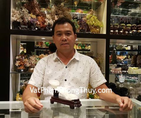 Anh Bảo - khách hàng mua gậy như ý bạch ngọc lớn M066