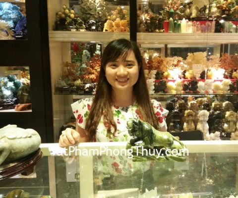 Chị Chiến - khách hàng mua Hổ đá Lam ngọc GM111