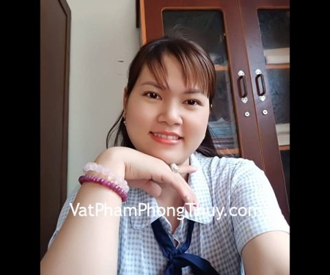 Chị Ly - khách hàng mua chuỗi ruby vát cạnh S879-24180