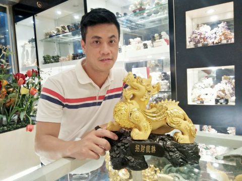 Anh Toàn -Khách hàng mua Tỳ hưu kim sa vảy đồng tiền  C045A.