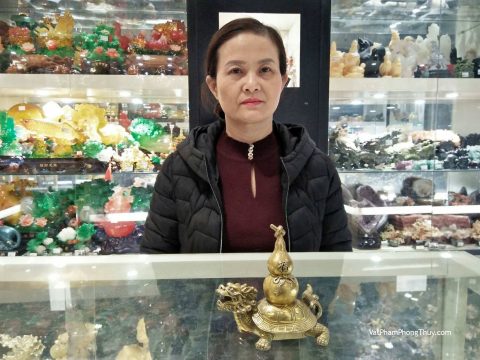 Cô Thảo - Khách hàng mua Rùa đầu rồng đồng cõng hồ lô đồng D289.