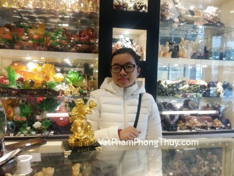 Chị Dinh - Khách hàng mua Khỉ ôm nguyên bảo như ý K059M.