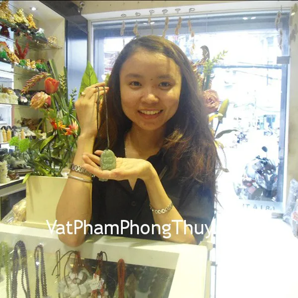 Chị Lệ - khách hàng mua Phật Bản Mệnh tuổi Tuất, Ngọ và tuổi Thân S5068-9, S5068-7, S5068-11