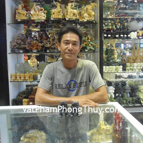 Anh Cường  - khách hàng mua tỳ hưu bắc kinh đen BKD-S