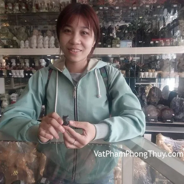 Chị Mi - khách hàng mua mặt hồ ly đá hắc ngà S765