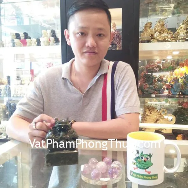 Anh Tuấn - khách hàng mua ấn rồng đá lam ngọc và đĩa thất tinh thạch anh tím