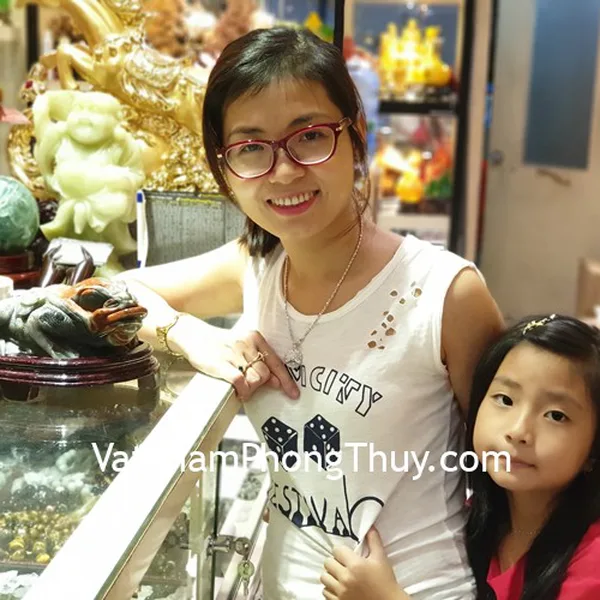 Chị Hương - khách hàng mua Thiềm thừ ngọc Hoàng long tam thể TT-HL-S4-18170