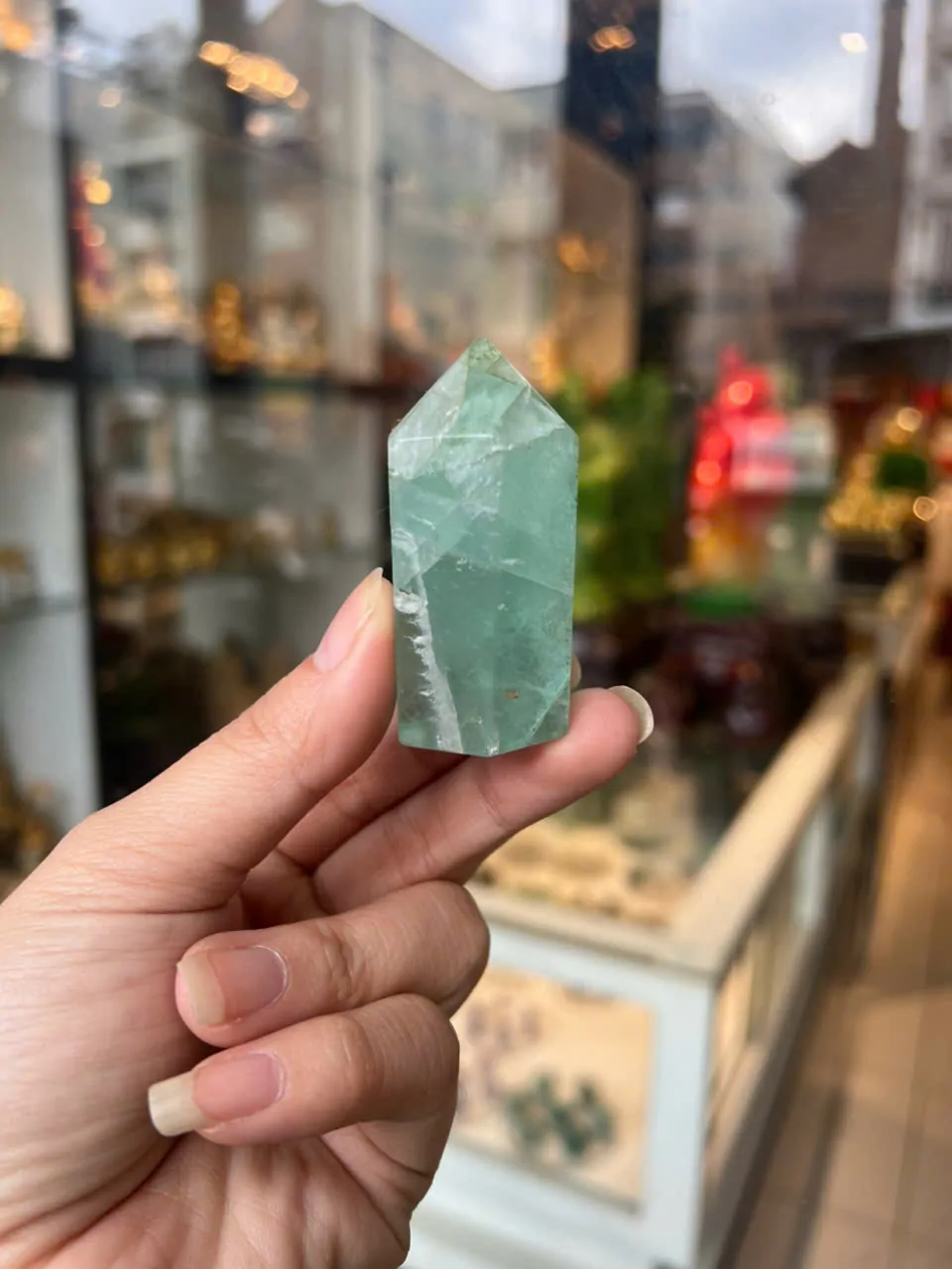 Trụ đá dạ quang xanh (63gr/5304k) HM056-4-334