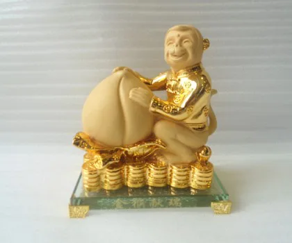 Khỉ thần tài ôm đào đế thủy tinh - kim hầu hiến thị K051M