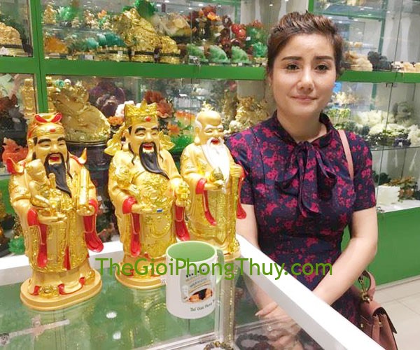 Chị Thơm- Khách mua Phúc lộc thọ vàng đỏ, hợp kim FH233G