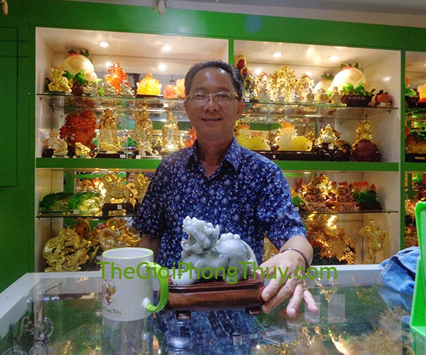 Anh Chị Dung - Khách Hàng mua Tỳ Hưu ngọc Phỉ Thúy FDL121