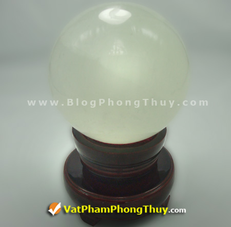 Quả cầu phong thủy đá thạch anh trắng Calcite