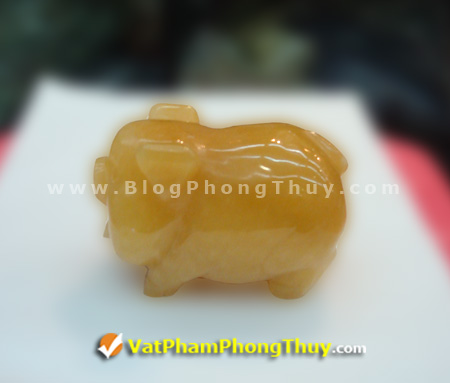 Heo phong thủy đá hoàng long