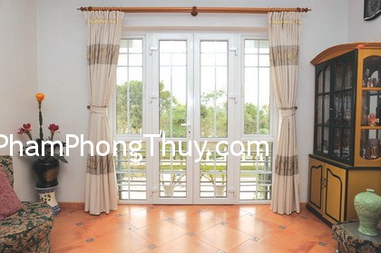 Thiết kế cửa để vận may vào nhà