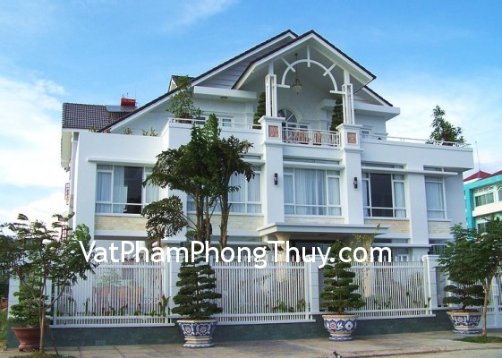 Phong thủy cửa chính cho biệt thự