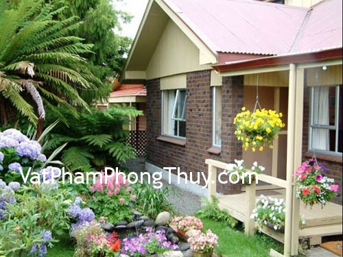 Chọn cây trồng hợp phong thủy cho sân vườn